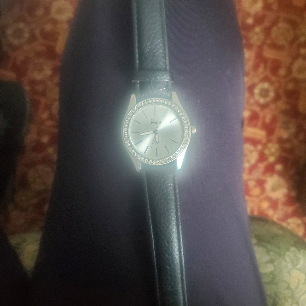 Geneva watches women. Stainless steel